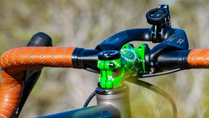 FARR Carbon Aero bolt on handlebars with GPS mount on handlebars