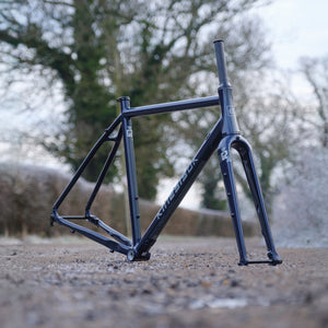 Kinesis G2 Frameset Midnight Blue Frame on a winters day