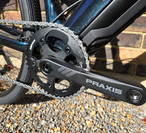 Kinesis Range Flat Bar Rde 50 Ex Demo close up of the chainset