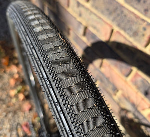 Kinesis Range Flat Bar Rde 50 Ex Demo close up of the rear tyre