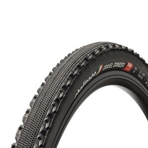 Challenge handmade Clincher Gravel Grinder 33c CX tyre in black.