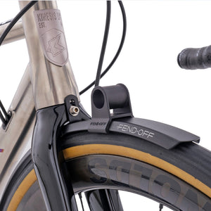 Fend Off wide light mount fitted on a bike without a light.