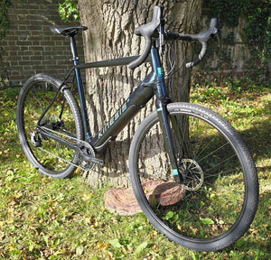 Kinesis Range Gravel XL Ex Display three quarter view