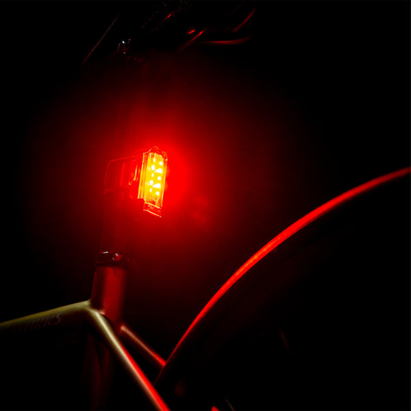 Lezyne Strip Drive Pro 400 rear light on a saetpost.